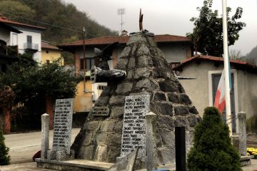 Aggiornamento e Restauro monumento dei Caduti per l'evento del 2 Novembre 2019.